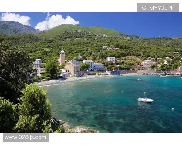 足球巨星打卡全球热门景点 纵览明星足迹与旅行热潮